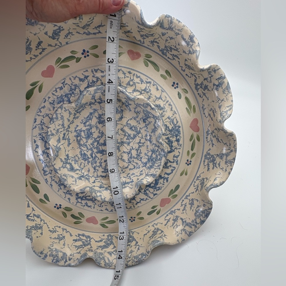 Vintage Floral Scalloped Pottery  Chip and Dip Platter with Hearts - Picture 6 of 13